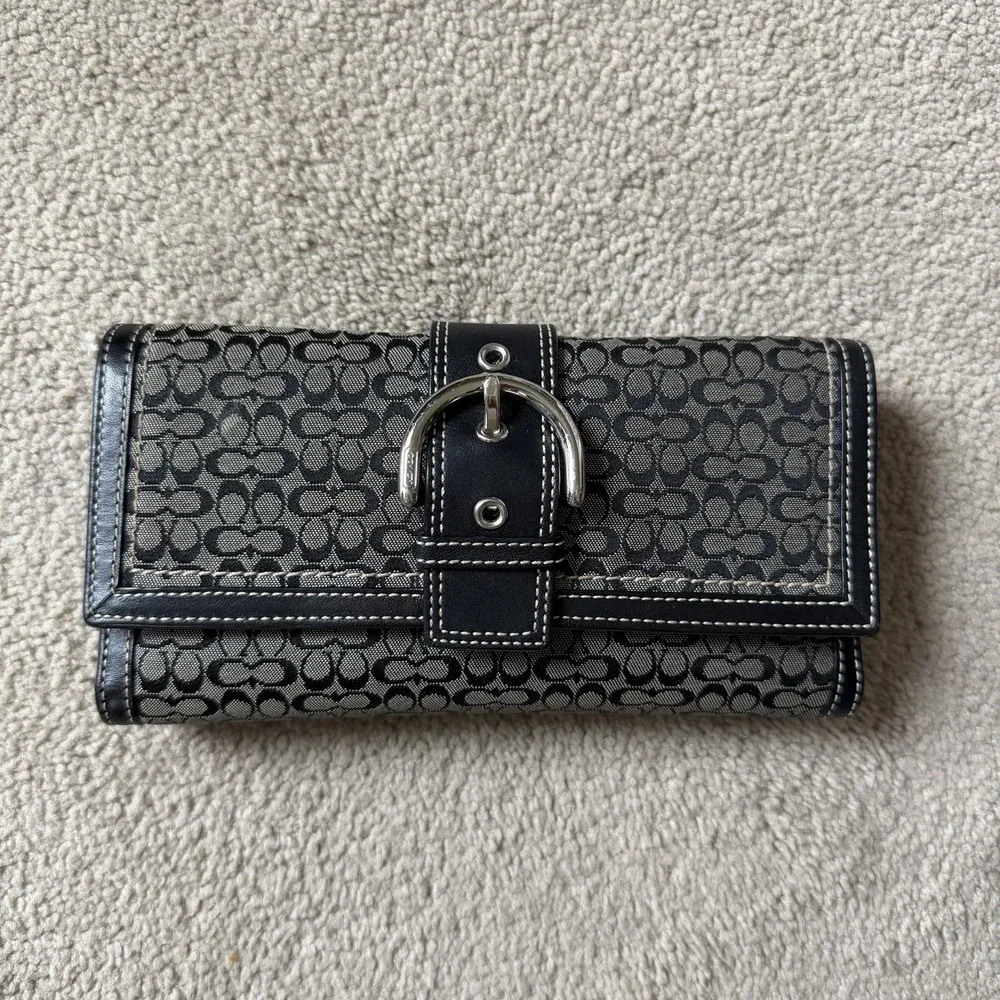 Vintage Y2K Coach Soho Signature Logo Buckle Trifold Wallet Black W/ Checkbook